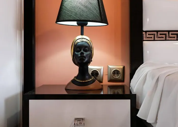 Vermoni 21 בית הארחה צ'רנומורץ